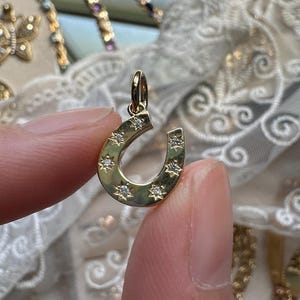 10k, 14k | Solid Gold Lucky Horseshoe Pendant with Lab Diamonds