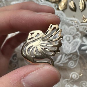 14k | Solid Gold Cutout Swan Vintage Pendant