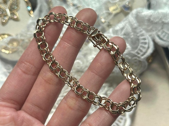 Solid Gold Vintage Classic Double Curb Link Charm… - image 1