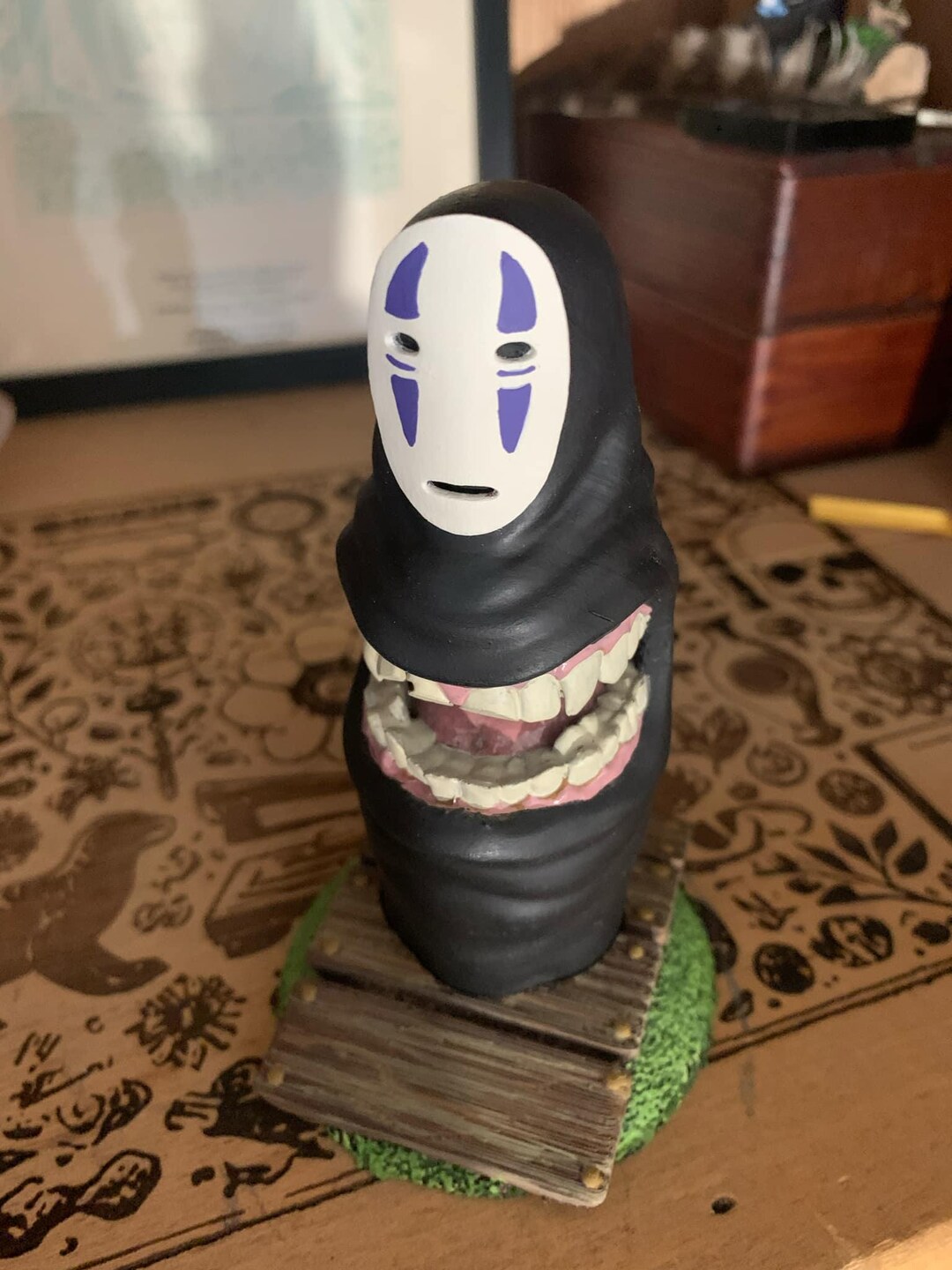 Faceless Figurine - Etsy