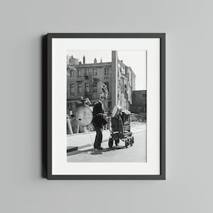 Vintage black and white photograph &quot;Berlin Street Musician&quot; (1963), print on FineArt Baryta