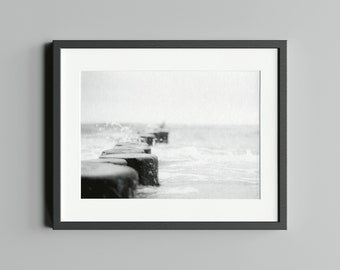 Black and white photograph "Am Strand II", print on FineArt Baryta