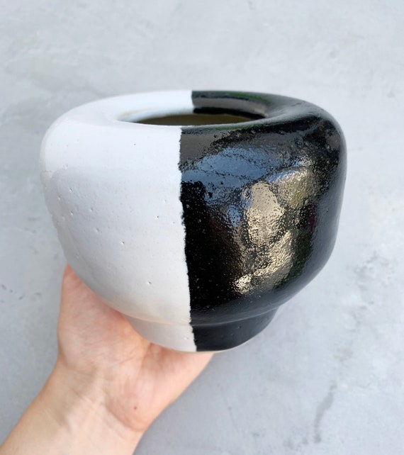 White'n Black Vase Etsy