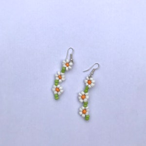 Daisy Chain Dangly Earrings