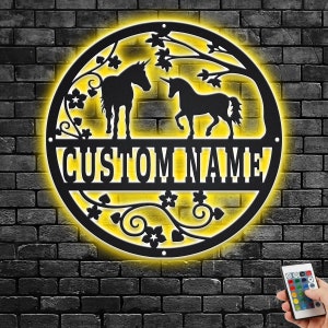 Aangepaste eenhoorn metalen muurkunst met led-verlichting, gepersonaliseerde eenhoorn naambord decoratie voor kamer, eenhoorn metalen led-decor, aangepaste eenhoorn