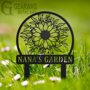 Custom Sunflower Garden Stake, Personalized Metal Garden Sign With Stake, Custom Garden Sign, Gift for Gardener, Garden Decor, Gift for Mom