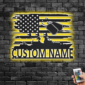 Custom metalen muurkunst Amerikaanse marine veteraan met led-verlichting, gepersonaliseerde naambord decoratie veteraan voor kamer, metalen led-decor marine veteraan