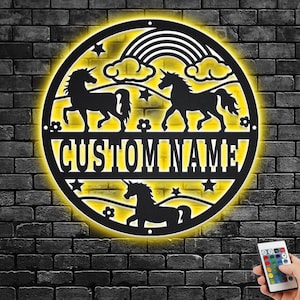 Aangepaste eenhoorn metalen muurkunst met led-verlichting, gepersonaliseerde eenhoorn naambord decoratie voor kamer, eenhoorn metalen led-decor, aangepaste eenhoorn