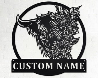 Decorazione murale in metallo con mucca scozzese floreale personalizzata: cartello con nome personalizzato