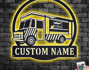 Puede incluir: Una silueta negra de metal de un camión de comida con luces amarillas, las palabras "CUSTOM NAME" están debajo del camión.