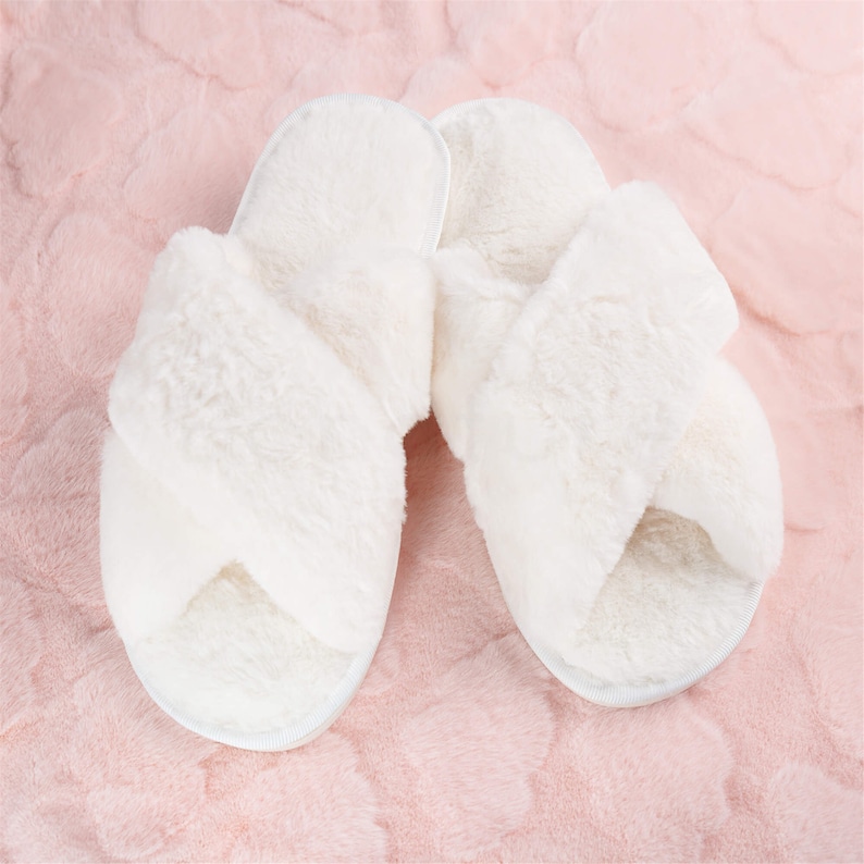 fluffy bridesmaid slippers
