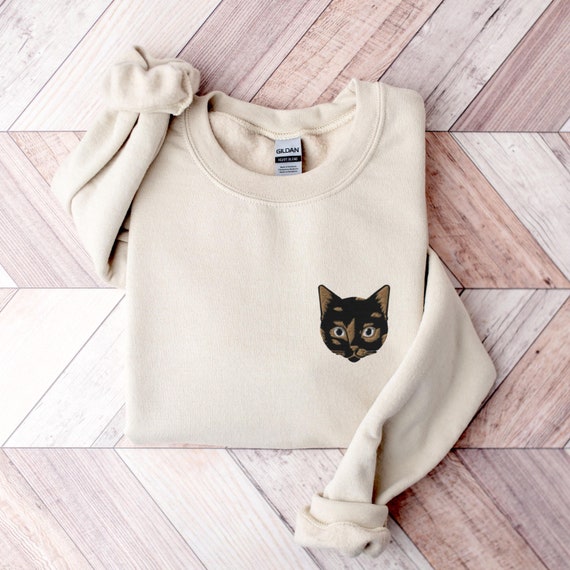 Embroidered Tortoiseshell Cat Sweatshirt, Tortie Cat Crewneck, Tortie Cat Gifts, Tortie Mom, Gift for Tortoiseshell Cat Mom, Cat Dad Gift