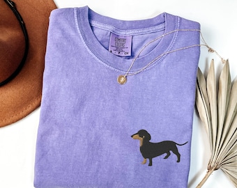Embroidered Dachshund Comfort Colors Shirt, Doxie Embroidery Crewneck TShirt, Dackel Shirt, Sausage Dog, Wiener Dog Mom Gift, Doxie Dad Crew