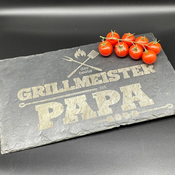 Grillmeister Papa, personalisierbar, Servierplatte, Grillen, Schiefertafel, Naturschieferplatte, gravierte Schiefertafel