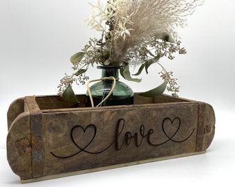 Ziegelform LOVE, Aufbewahrung, Holz Vintage personalisierbar, rustikale Deko aus Altholz