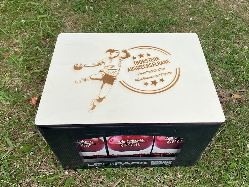 Bierkastensitz Handball, Holz, personalisiert, Geschenk für Männer, Mobile Bierbank, Vatertag, Bierkistensitz, Sitzauflage für Bierkiste zdjęcie 2