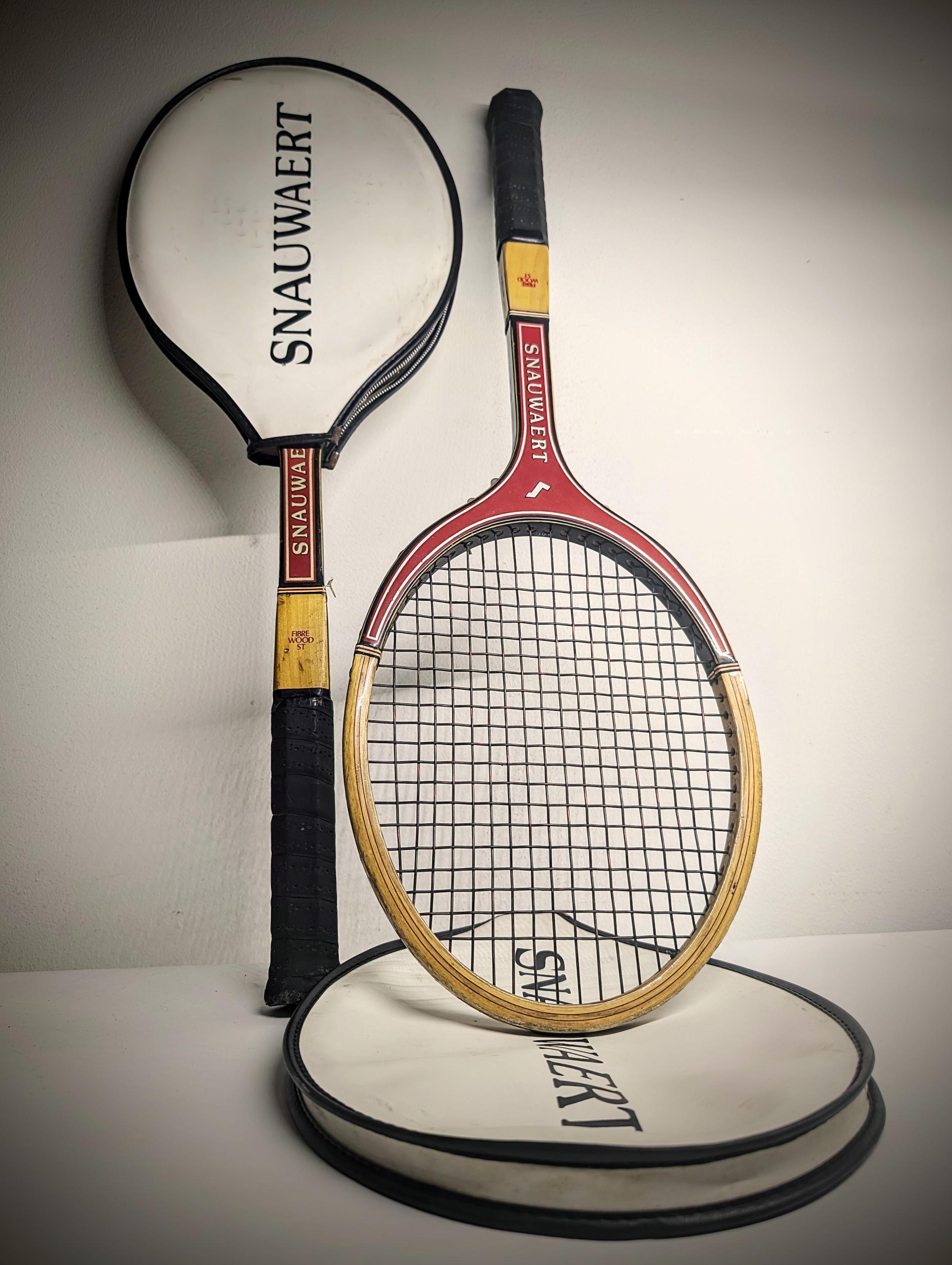 Raquette De Tennis Snauwaert Junior – Bois Vintage – Années 70 – Belgique