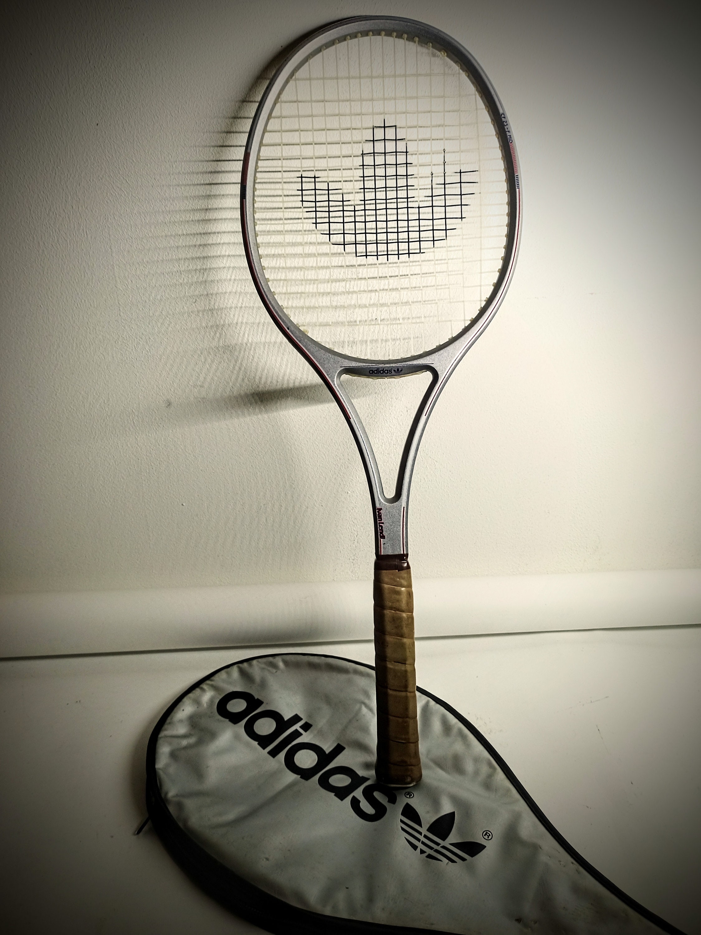 Racchetta da tennis ADIDAS composita vintage Ivan Lendl in buone condizioni rara racchetta con custodia adidas originale Etsy Italia