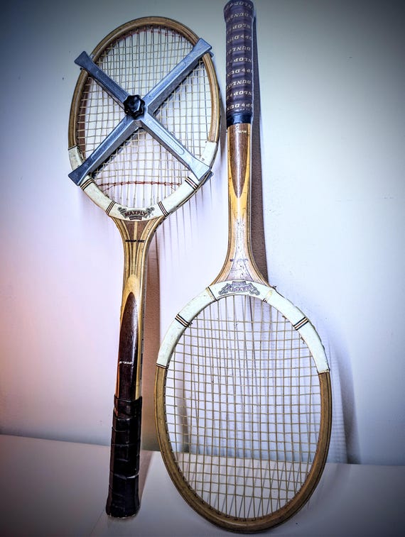 Rare raquette de tennis vintage en bois Dunlop Maxply INTERNATIONAL pour collectionneur ou déco ! - Canada