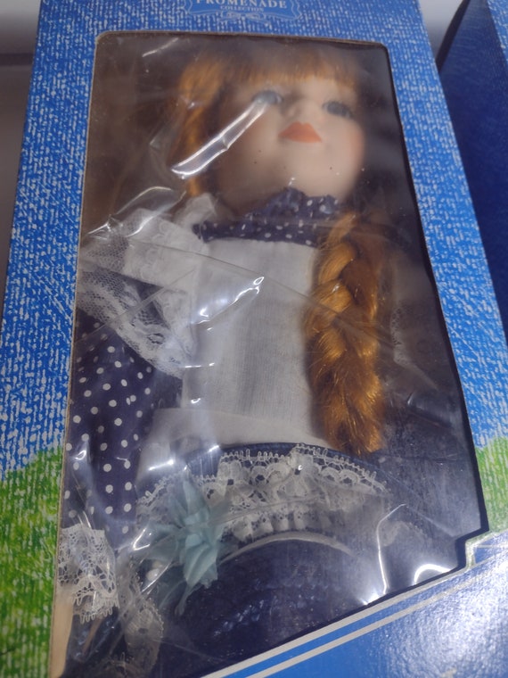 Poupée en porcelaine Béatrix - Collection