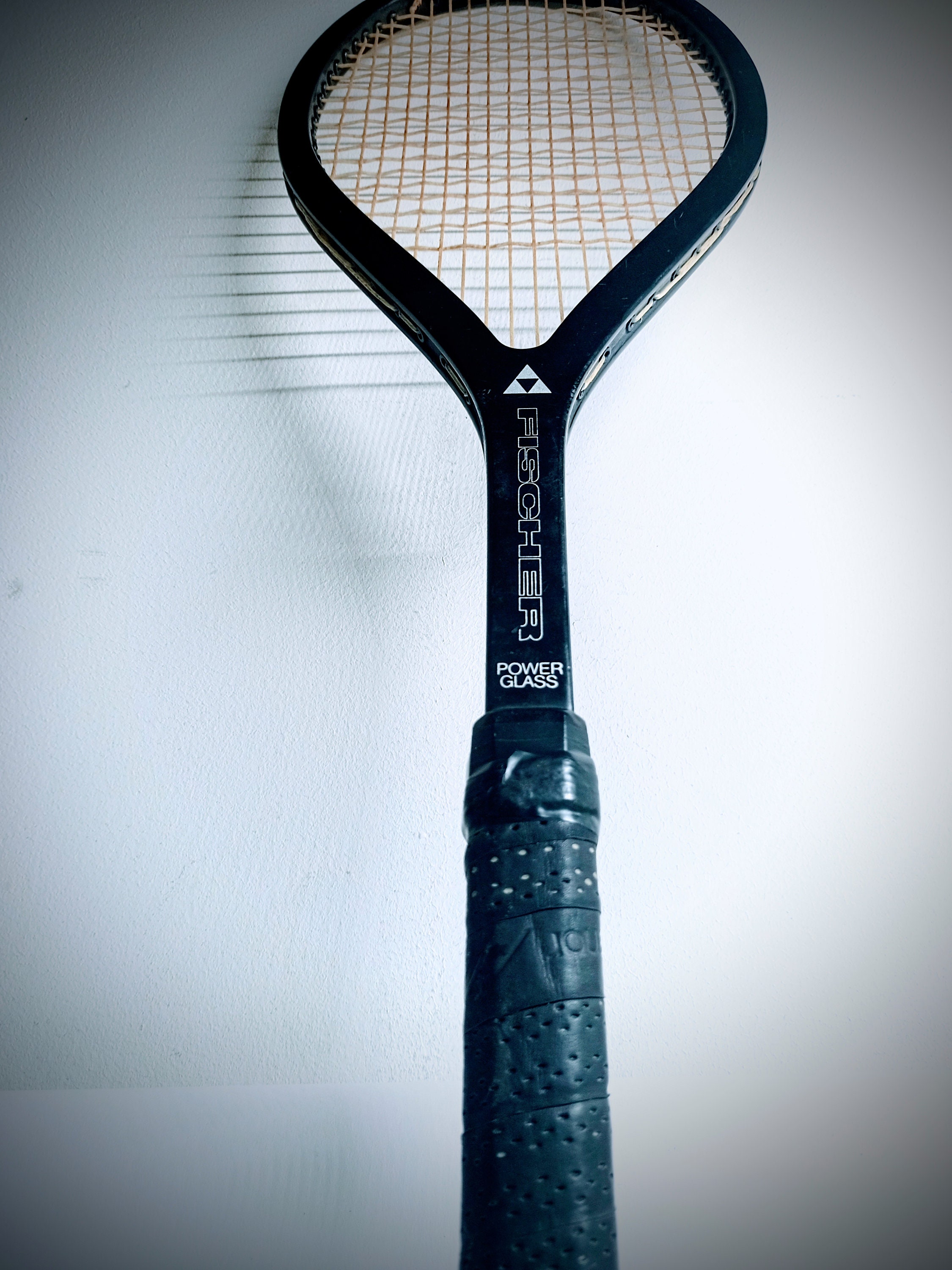 クールなヴィンテージ FISCHER テニス ラケット 2 個のセット