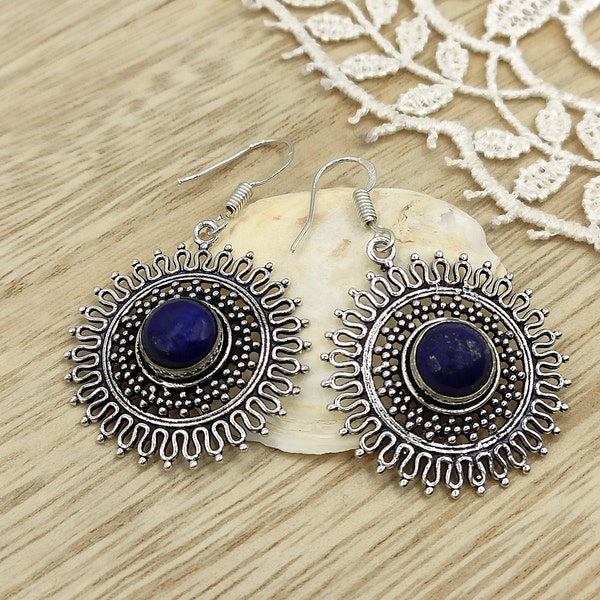 Boucles d'oreilles ciselées et pierres lapis lazuli- filigrane