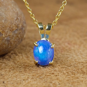 Blue oval opal pendant necklace for women, fire opal jewelry, Vintage fire opal pendant necklace, Necklace for her, Gemstone jewelry