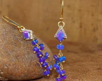 Lavendel Feuer Kite Opal Tropfen und Perlen baumeln Cluster Ohrringe für Frauen, Feuer Opal Ohrringe, AAA Opal Ohrringe für Sie