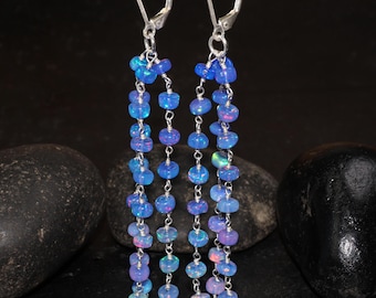 Natürliche Feuer Lavendel Opal Perlen Cluster Wire Wrap Ohrringe für Frauen, 925 Sterling Silber oder Gold Vermeil Ohrringe, Vintage Feueropal Perle