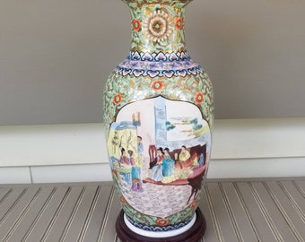 hand painted oriental china Vase Millefleur Chinese Asian Femille Rose White Porcelain Vase gold gilded Chinoiserie Vintage 1960s