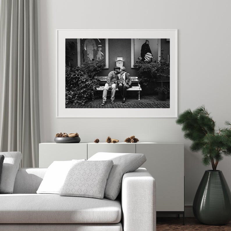 Portrait photo of a couple on a black and white bench deco art print wall decoration street photography
