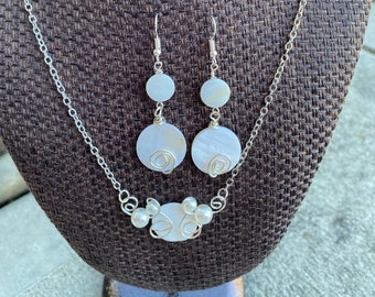 Pearl Disc, & Spiral, Wire Wrapped, Ivory, Pendant, Matching Dangle Earrings, Pearl Beads, Necklace, Jewelry Set, Lightweight