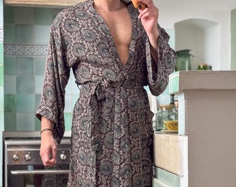 Silk boho men&#39;s kimono, kimono for him, silk bathrobe, dressing gown, gift for him