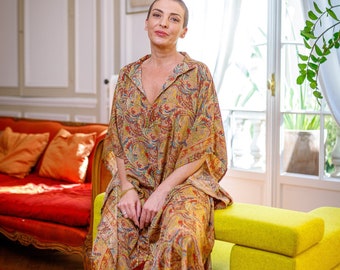 Maxi robe Kaftan moderne en soie oversize, robe en soie, robe ample, robe d’intérieur, robe grande taille, cadeau de Noël