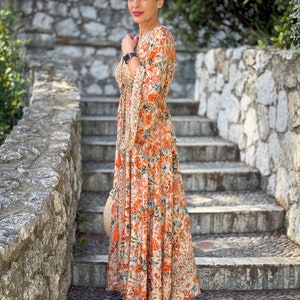 Nouveau Robe longue boho en soie, robe vintage en soie, robe décolleté, robe smockée, robe gypsy bohème, robe manches évasées, robe d'été image 5