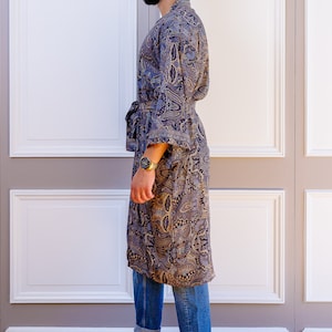 Men’s silk kimono – boho vintage robe – men’s lightweight dressing gown image 6