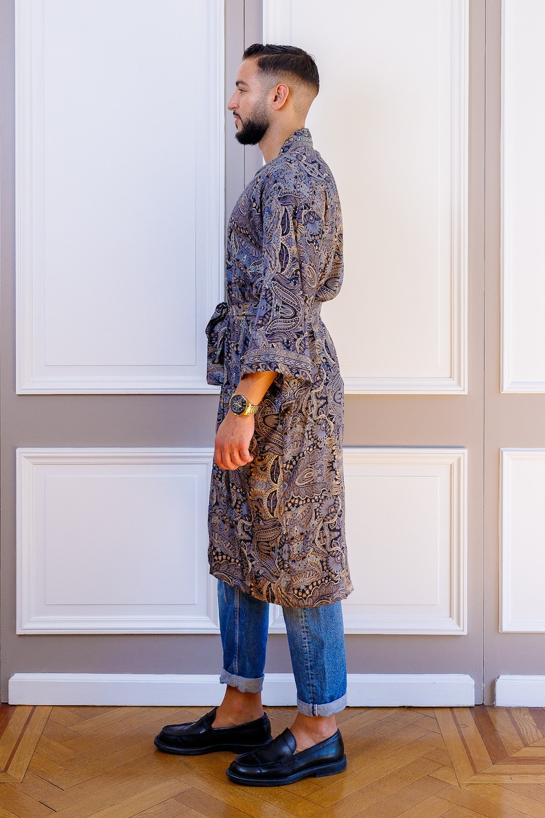 Men’s silk kimono – boho vintage robe – men’s lightweight dressing gown image 6