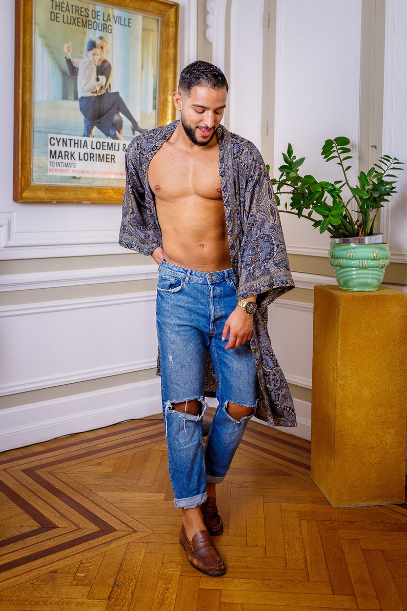 Men’s silk kimono – boho vintage robe – men’s lightweight dressing gown image 3
