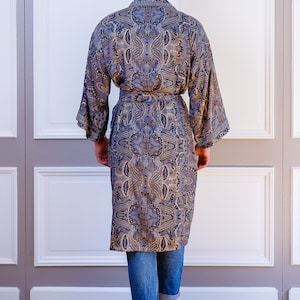 Men’s silk kimono – boho vintage robe – men’s lightweight dressing gown image 7