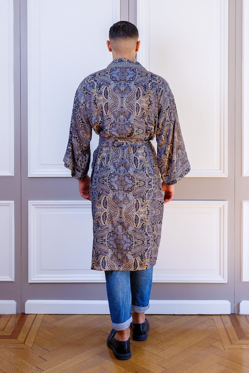 Men’s silk kimono – boho vintage robe – men’s lightweight dressing gown image 7