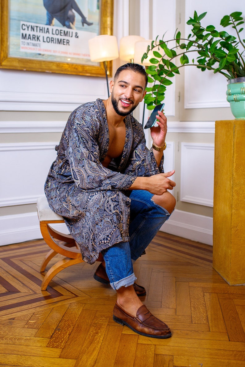 Men’s silk kimono – boho vintage robe – men’s lightweight dressing gown image 4