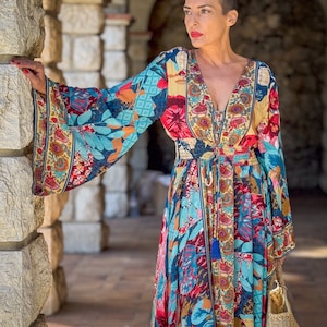 Nouveau Robe longue boho en soie, robe vintage en soie, robe décolleté, robe smockée, robe gypsy bohème, robe manches évasées, robe d'été image 6