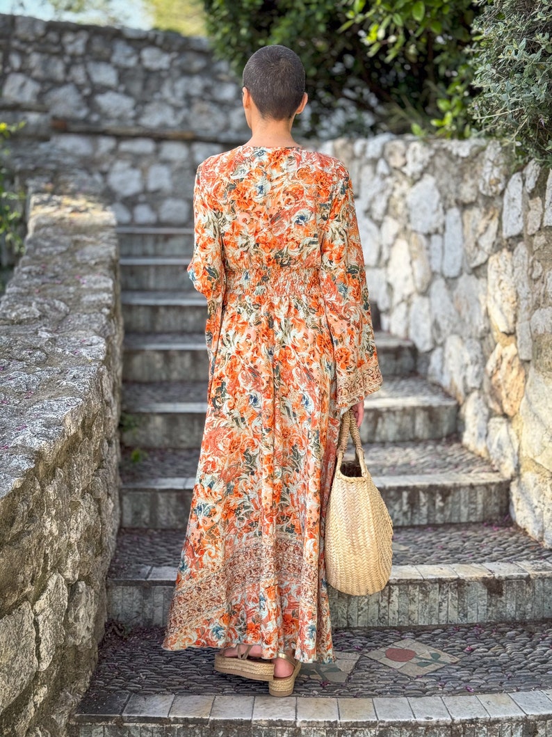 Neu Langes Boho-Seidenkleid, Vintage-Seidenkleid, Ausschnittkleid, gesmoktes Kleid, Boho-Zigeunerkleid, Kleid mit ausgestellten Ärmeln, Sommerkleid Bild 7