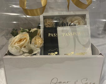 Cesta de regalo con marco floral de lujo/marco personalizado/porta pasaporte personalizado y etiqueta de equipaje/regalo de cumpleaños/regalo de boda