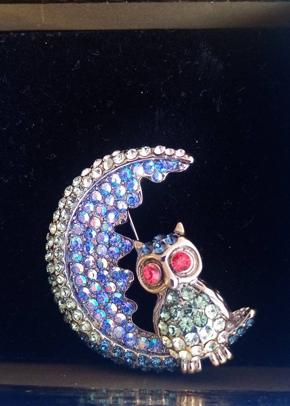 Butler and wilson owl brooch sale