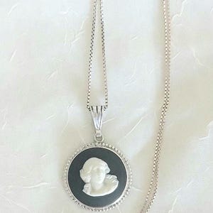 Wedgwood necklace in rare Black Jasperware set in solid silver. Beautiful classical gift.
