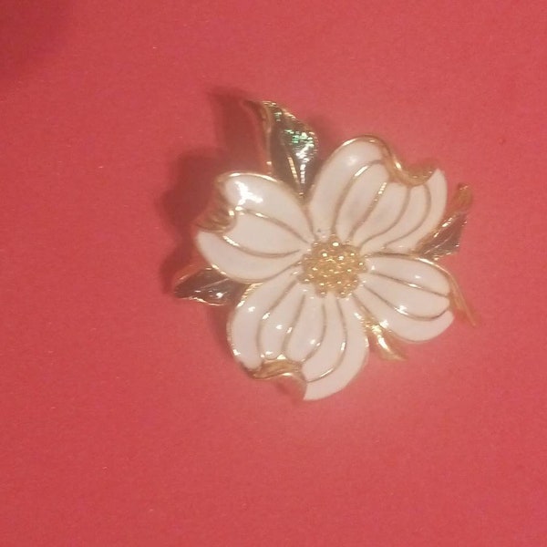 D'orlan Vintage FLOWER brooch/Dogwood flower/vintage 1960s/gift for her/Birthday present/retro gift/Bridal wear/wedding jewellery/signed