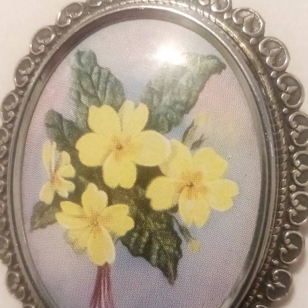 TL Mott vintage brooch/vintage brooch/Bridal wear/Gift for her/Birthday Gift/Retro brooch/Gift for Grandmother/vintage flower brooch