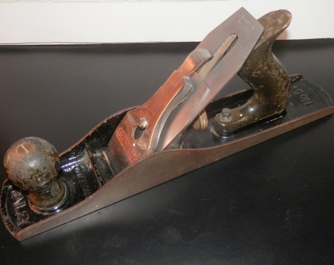 Antique Bailey Stanley Number 5 Bench or Smoothing Plane, Made in Canada, Black Japanned Body