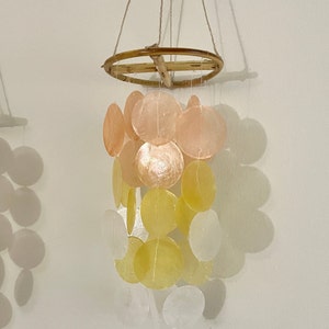 Gradation capiz shell wind chime / Capiz shell mobile art / Kids room decor / outdoor windchimes